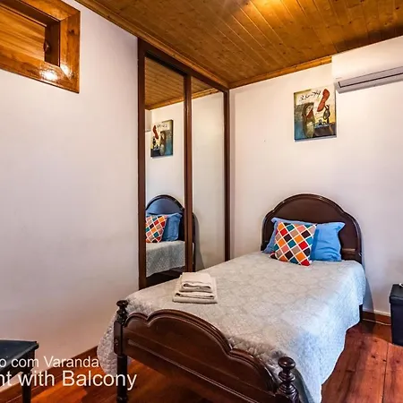 Akicity Alfama Classic Apartment *