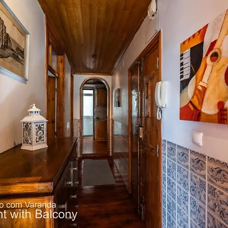 Akicity Alfama Classic Apartment *